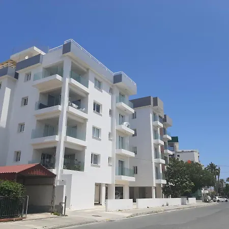 Διαμέρισμα Happy Tucan *