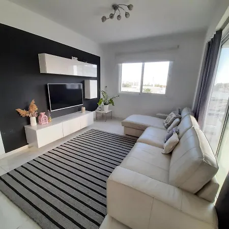 Happy Tucan Λάρνακα