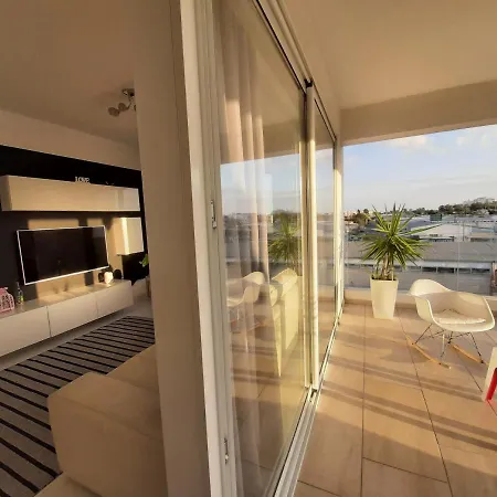 Happy Tucan Λάρνακα