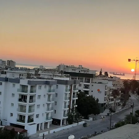 Happy Tucan Appartement Larnaca